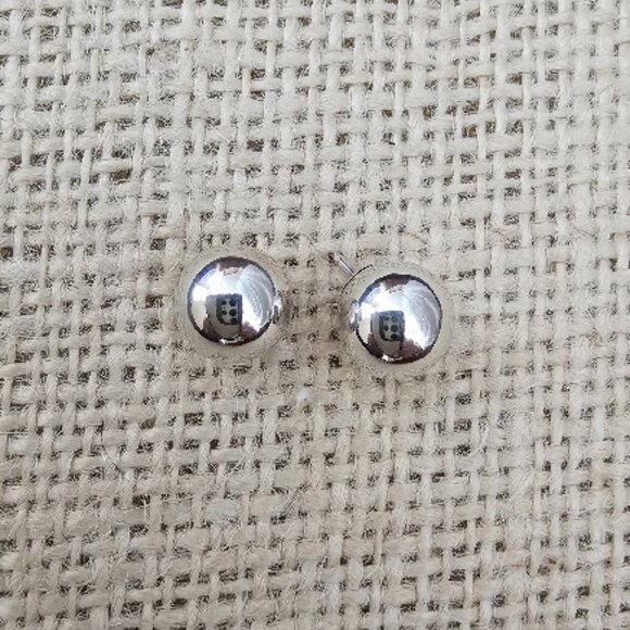 Silpada Rich Abundance Earrings (item P3037) - Picture 3 of 8